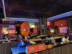大堂-胖哥俩肉蟹煲(长沙高铁吾悦广场店)