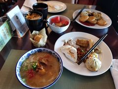 -上海龙之梦万丽酒店