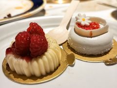 -雍容荟活帝王蟹活龙虾自助(苏宁旗舰店)