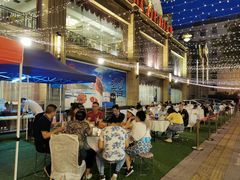 -艳阳天酒店(五里新村店)