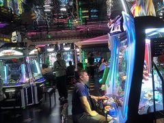 -反斗乐园(领展中心城店)