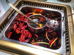 现炒底料金牌牛油锅-雾都渣渣火锅(南城智汇城店)