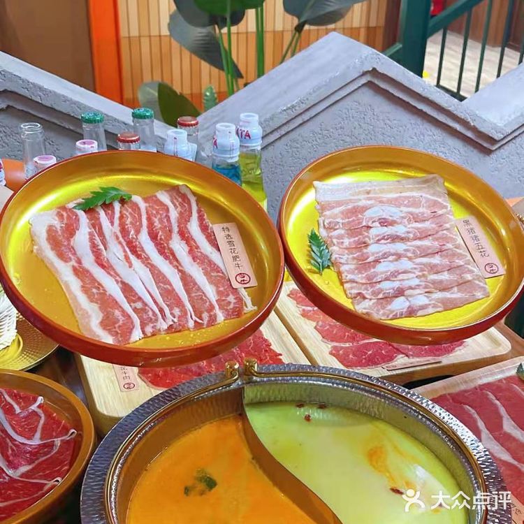 重庆探店|寿喜烧自助M级和牛 来你就赚啦😆