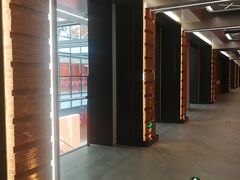 -星巴克臻选(上海中环广场2F店)