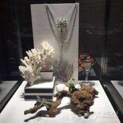 -北京七彩云南翡翠珠宝旗舰店(月坛店)