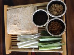 -湖光月色临湖音乐餐厅(台儿庄古城店)