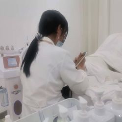 -凡碧诗毛孔清洁收细