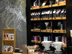 零售区-星巴克臻选(成都来福士店)