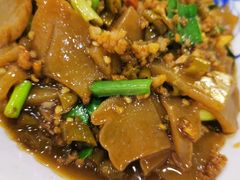 -湖南人家湘菜馆(镇江路店)