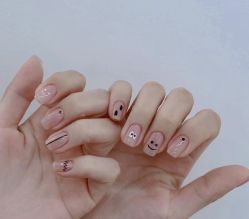 -LILY NAILS美甲美睫
