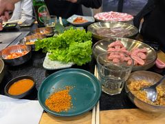 -臻牛烤肉
