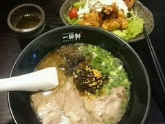 -一豚轩·烧鸟·豚骨拉面(五四路店)