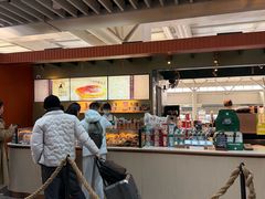 -星巴克(上海虹桥站2A检票口)