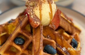 Caramel Vanilla Ice Cream Waffle