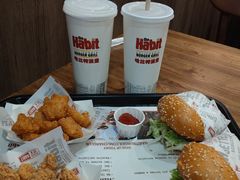 -The Habit Burger Grill 哈比特汉堡(世博店)