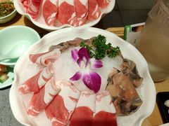 -鲜货俚鲜火锅(青果路店)