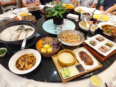 -香山湖家家宴(中山陵店)