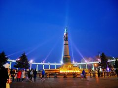 -人民防洪胜利纪念塔