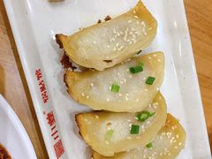 -小姜锅贴(凤凰街店)