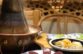 Special Seafood Sour Cabbage Pot