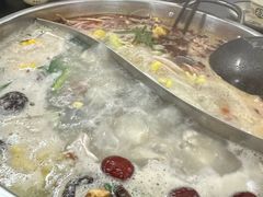 -周良天山牛杂城(天山路总店)