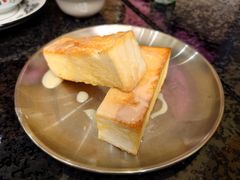 烤吐司-何妹湿辣牛肉·粤式烧烤砂煲(桂雅路店)