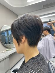 -宫铭烫发染发接发店