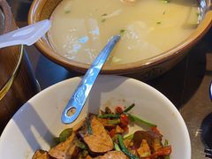 -富正毅三下锅·湘西韵味(天门山索道店)