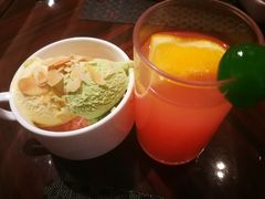 -君来湖滨饭店·玫瑰园