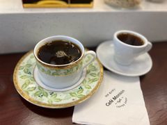 -Café Monson