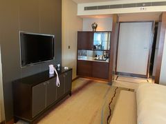 -天津京基皇冠假日酒店
