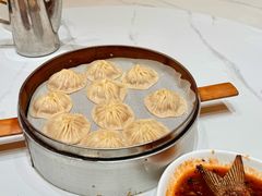 开封灌汤小笼包-梅利汴京烤鸭•开封豫菜地标店(东司门店)