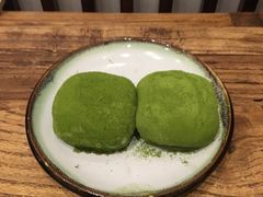 -志龙皇冠吃货椰子铺