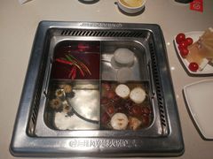 -海底捞火锅(九久奥特莱斯店)