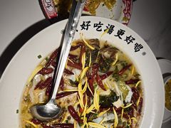 -江渔儿酸菜鱼(万科东荟城店)