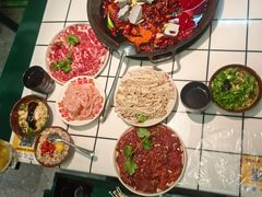 -扎起市井老火锅(乐山总店)