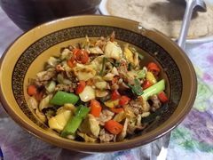 脆黄瓜皮炒牛肉-文华酒楼