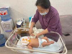 -爱陪伴尊享月子中心(国际店)