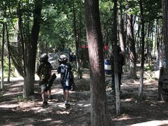 -亲兄弟真人CS团建拓展基地