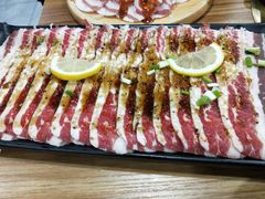 柠檬香草黑椒牛五花-小米烤肉·和牛原切-创意韩料(东关店)