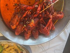 -巴厘龙虾·榜首油焖大虾(音乐学院·沿江酒馆店)