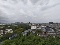 -叠彩山景区