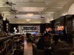 -LONG BAR 廊吧(外滩华尔道夫酒店)