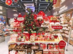 -潮品挚尚(五角场苏宁易购店)