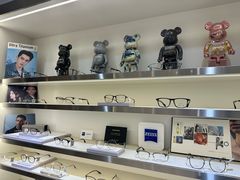 -视野联行眼镜·蔡司·尼康·豪雅·依视路(青浦宝龙店)