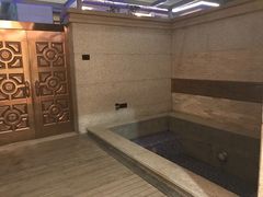 -宁波杭州湾海底温泉