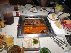 -海底捞火锅鲜切牛肉主题店(长寿路店)