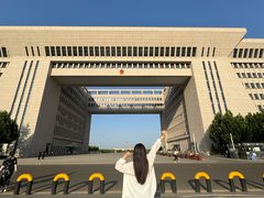 -霍尔果斯国门景区