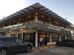 -Cha Café and Bistro