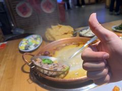 -洱火云南酸菜牛肉火锅(石景山当代商城店)